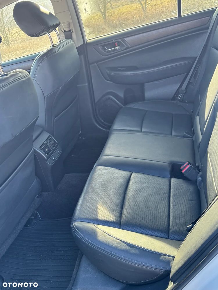 Subaru Outback - 14