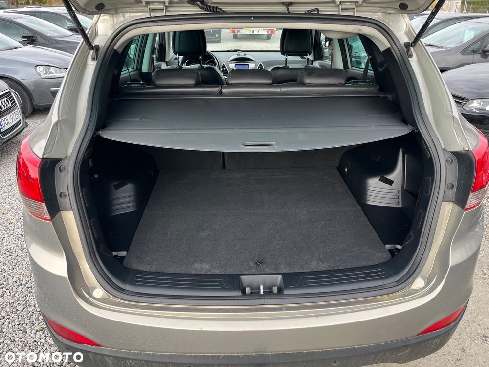 Hyundai ix35 2.0 CRDi Premium 2WD - 19