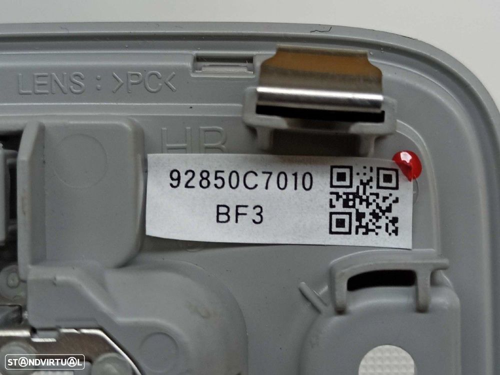 FAROLETE KIA STONIC (YBCUV) BUSINESS - 3