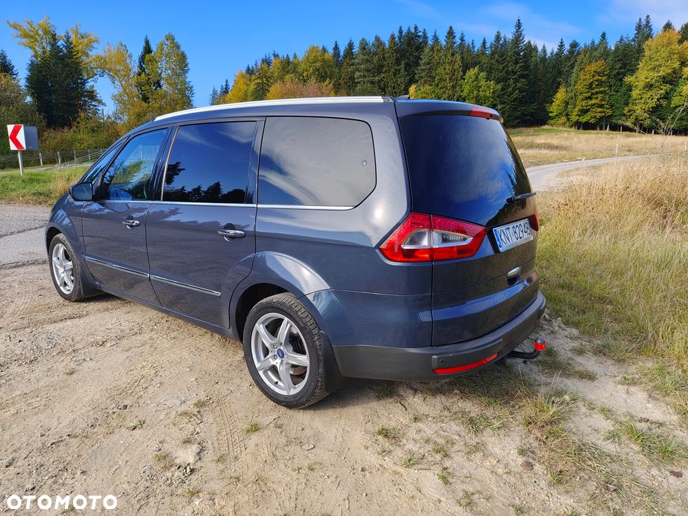 Ford Galaxy 2012 photo 5