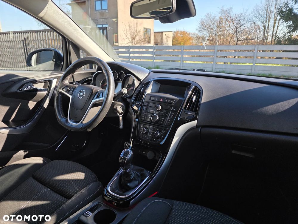Opel Astra 2.0 BiTurbo CDTI DPF ecoFLEX SportsTourer St - 8