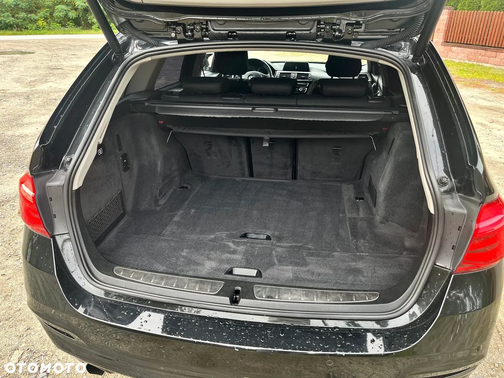 BMW Seria 3 - 32