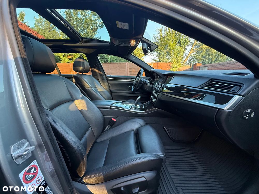 BMW Seria 5 520d M Sport Edition - 11