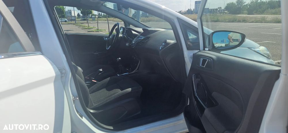 Ford Fiesta 1.5 TDCi Titanium - 18