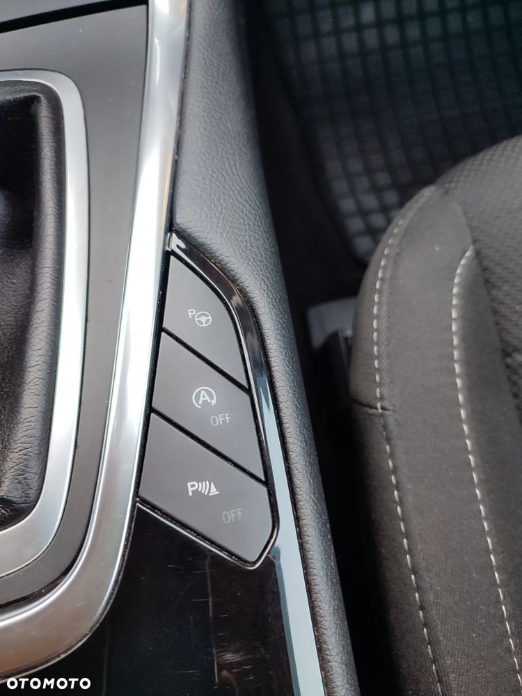 Ford S-Max - 28