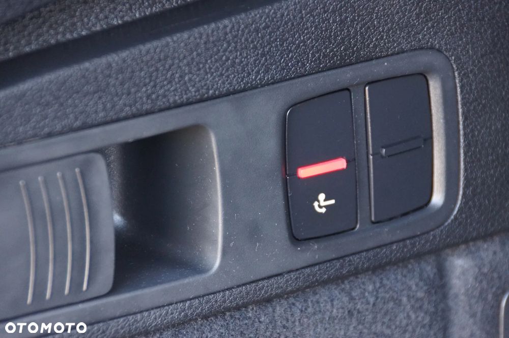 Audi Q5 2.0 TDI Quattro S tronic design - 36