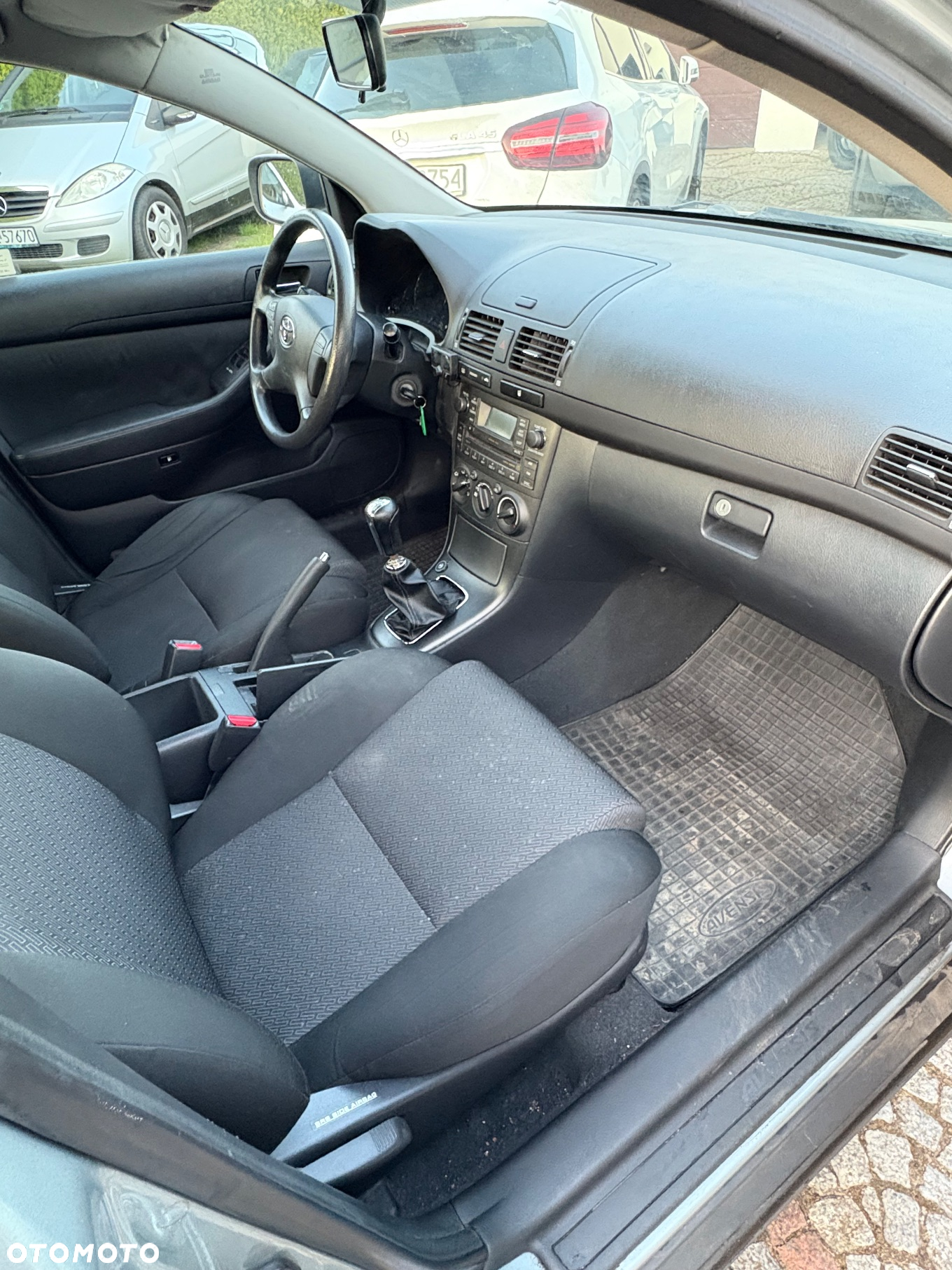 Toyota Avensis 1.8 VVT-i Luna - 15