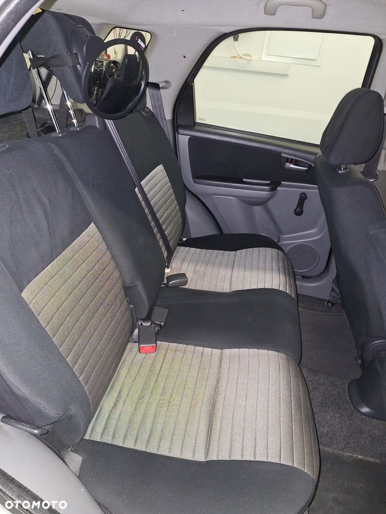 Suzuki SX4 1.6 VVT 4x2 Comfort - 6