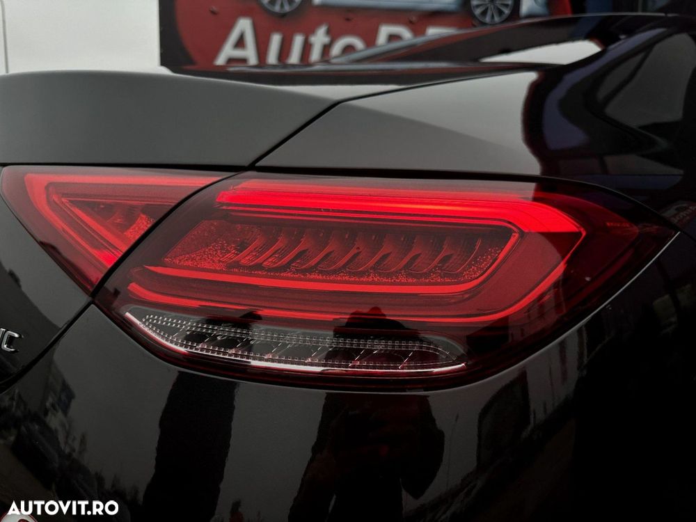 Mercedes-Benz CLS - 24