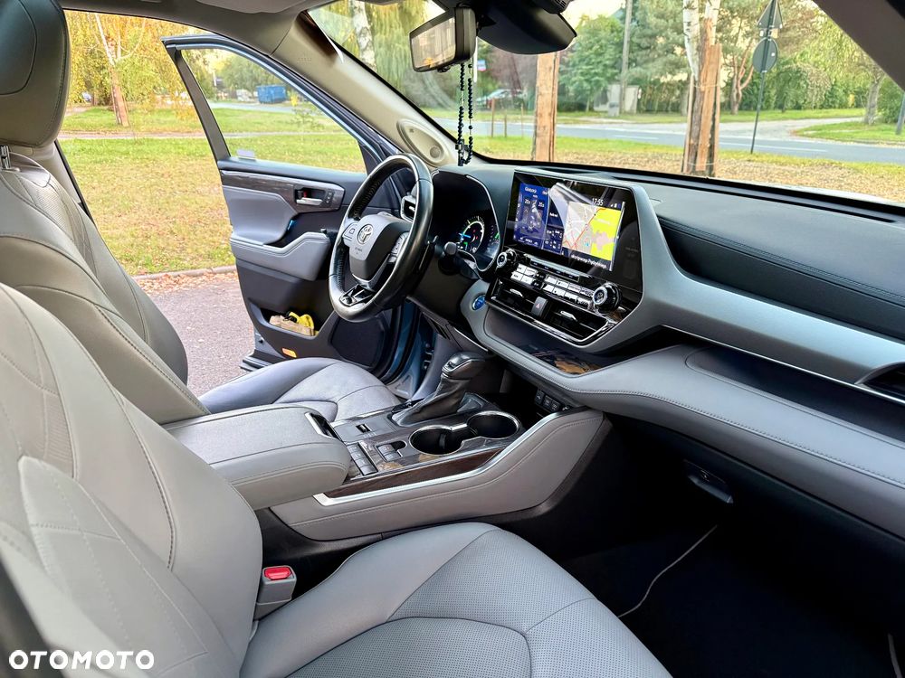 Toyota Highlander 2.5 Hybrid Executive Style - 23