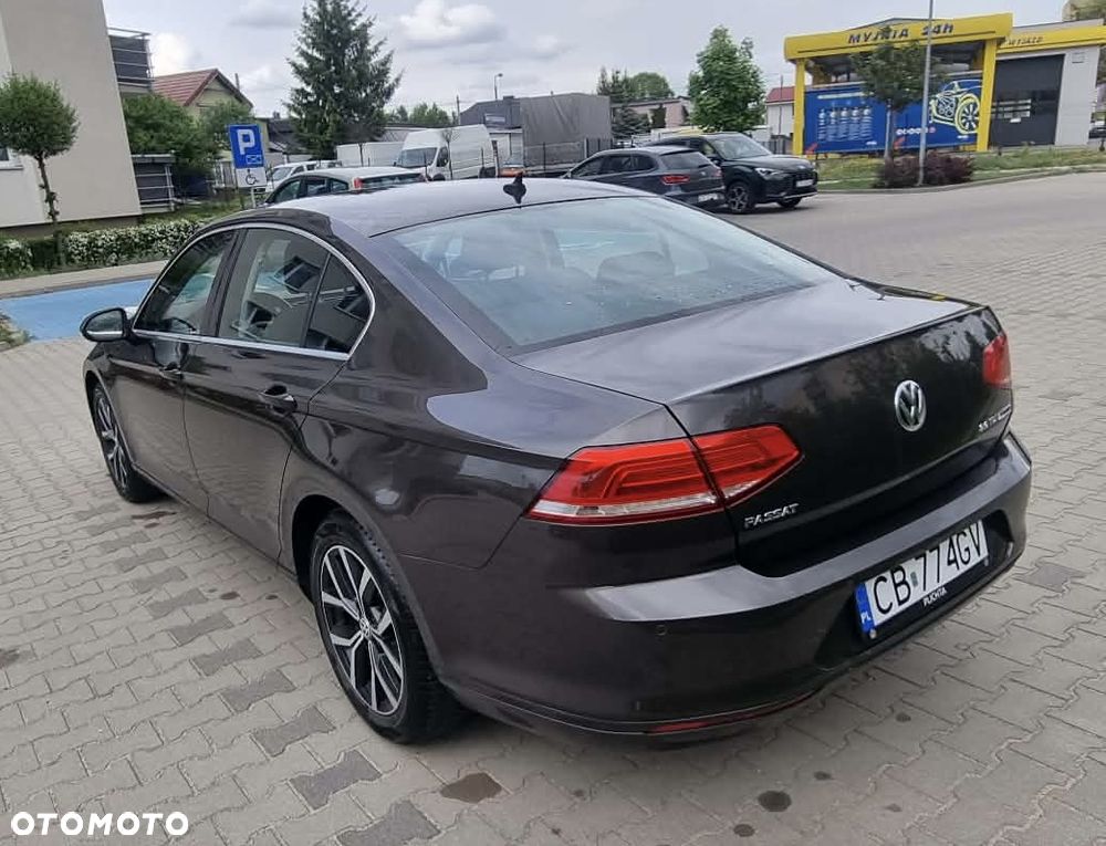 Volkswagen Passat 2.0 TDI BMT Comfortline - 4