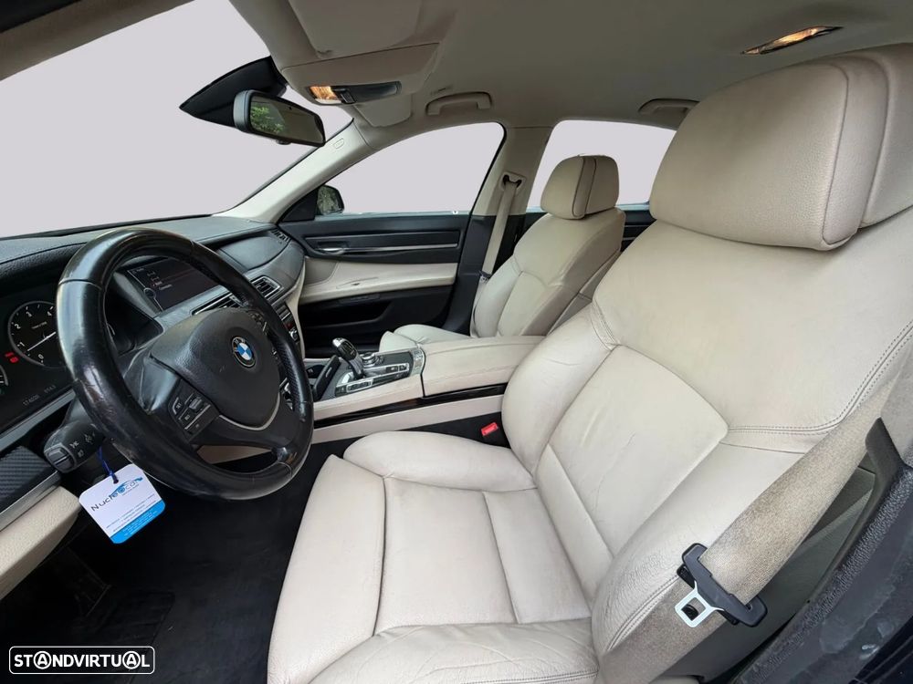 BMW 740 - 17