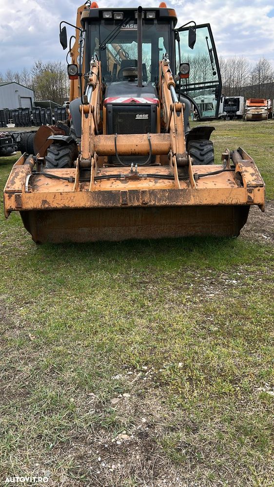 Case Super 590 SR-4PS, *4 x cupe* - 9