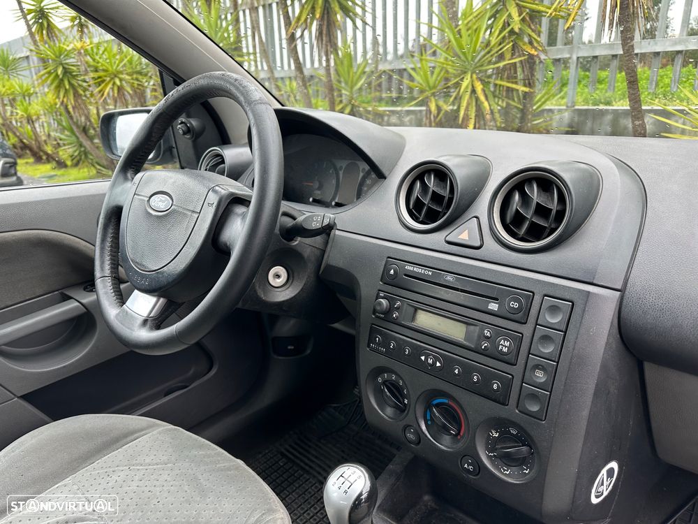 Ford Fiesta 1.4 TDCi Trend - 11