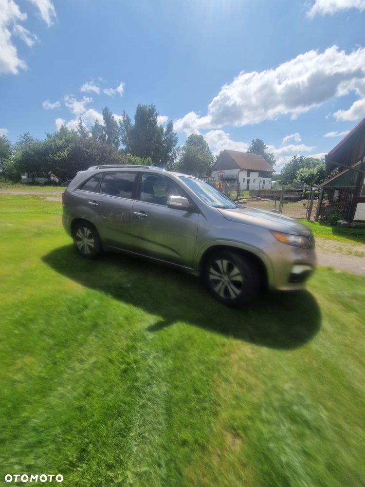 Kia Sorento - 4