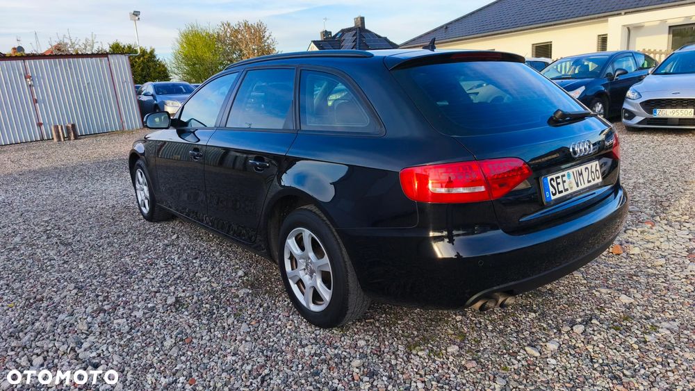 Audi A4 Avant - 11