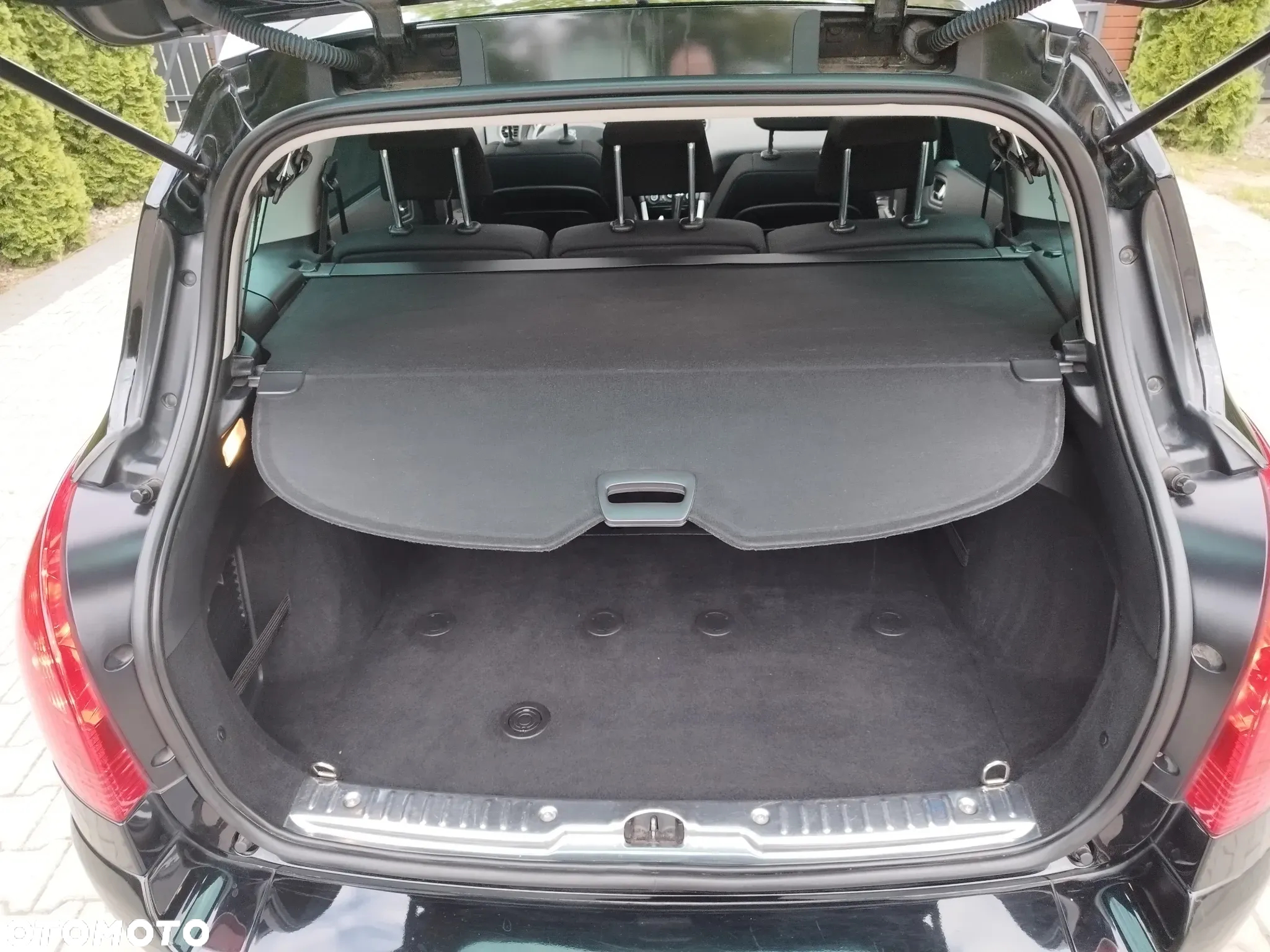 Peugeot 308 SW HDi FAP 110 EGS6 Premium - 26