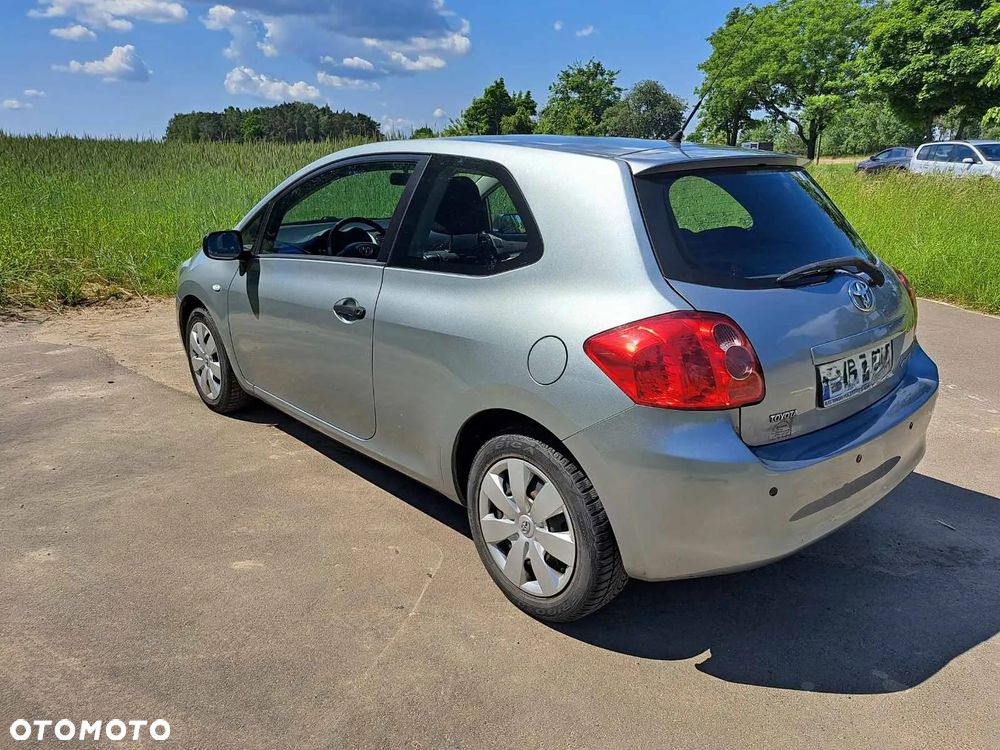 Toyota Auris - 9