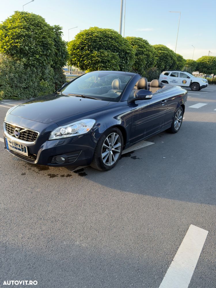 Volvo C70 D3 Momentum - 2