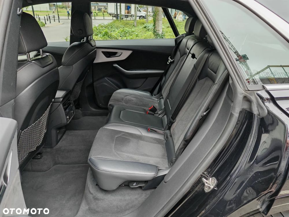 Audi Q8 - 23