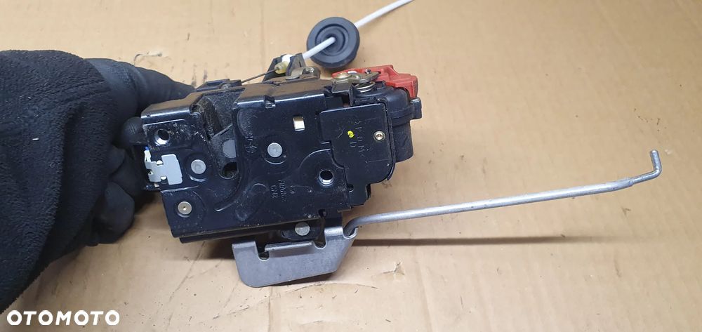 Zamek prawy przód przedni prawy Audi A4 B6 7PIN 4B1837016E - 3