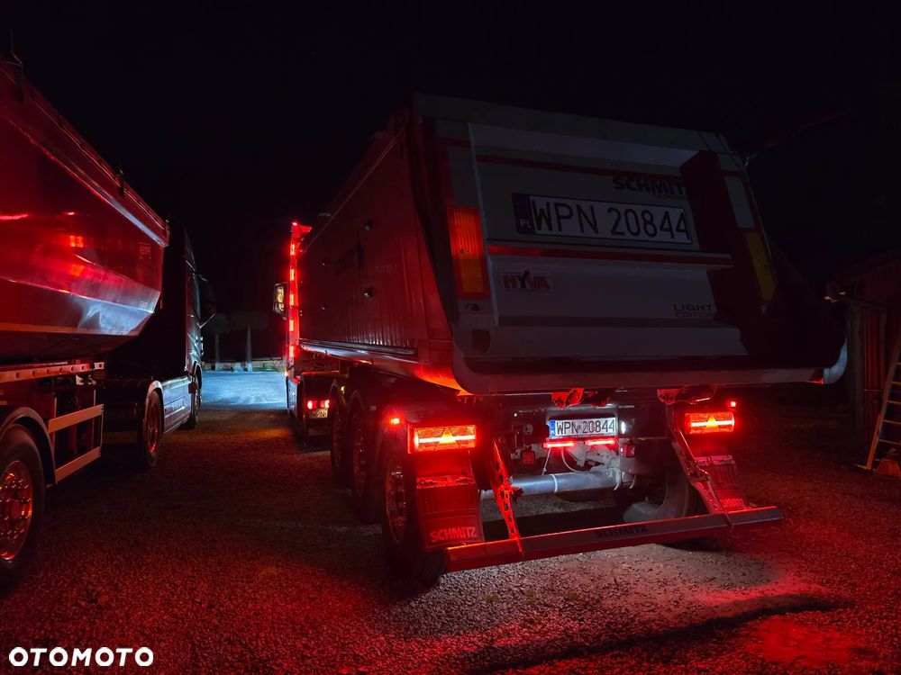 Mercedes-Benz ACTROS - 5