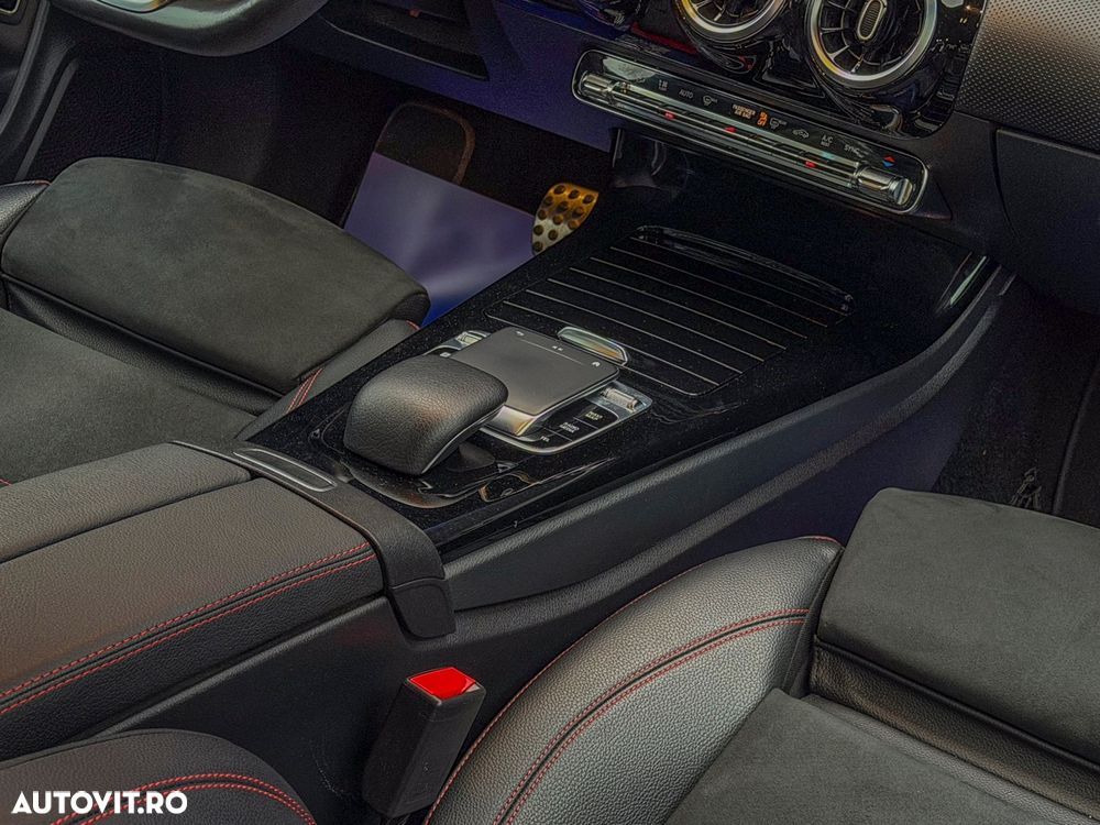 Mercedes-Benz CLA - 10