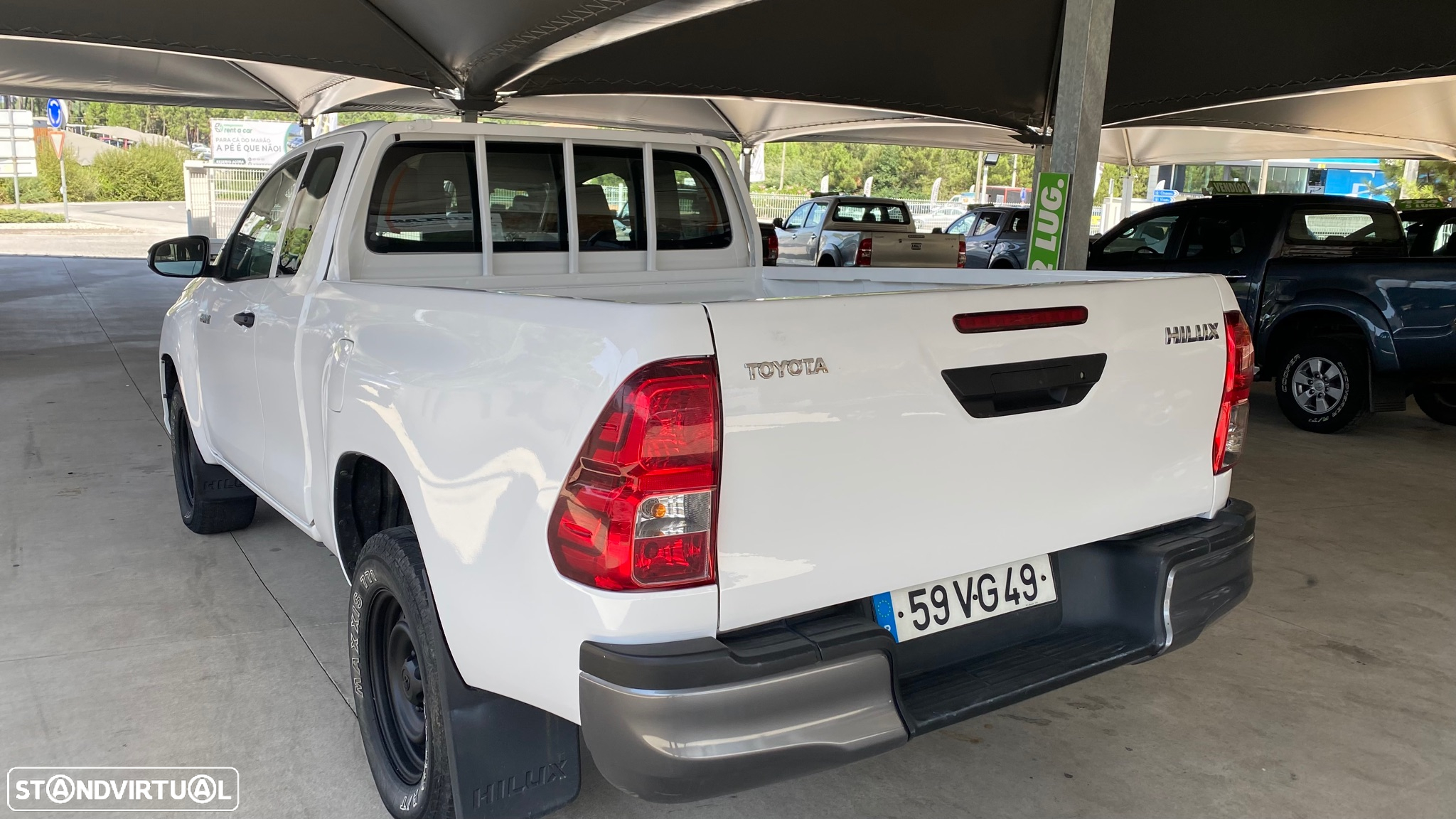 Toyota Hilux 2.4 D-4D 4WD CE Trial - 12