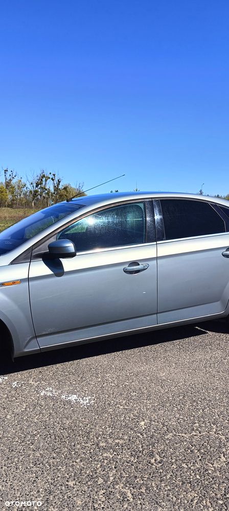 Ford Mondeo 1.8 TDCi Ghia - 15