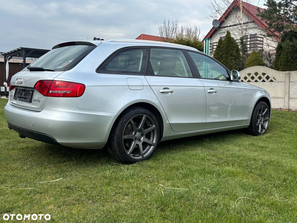 Audi A4 Avant 2.0 TDI DPF - 12