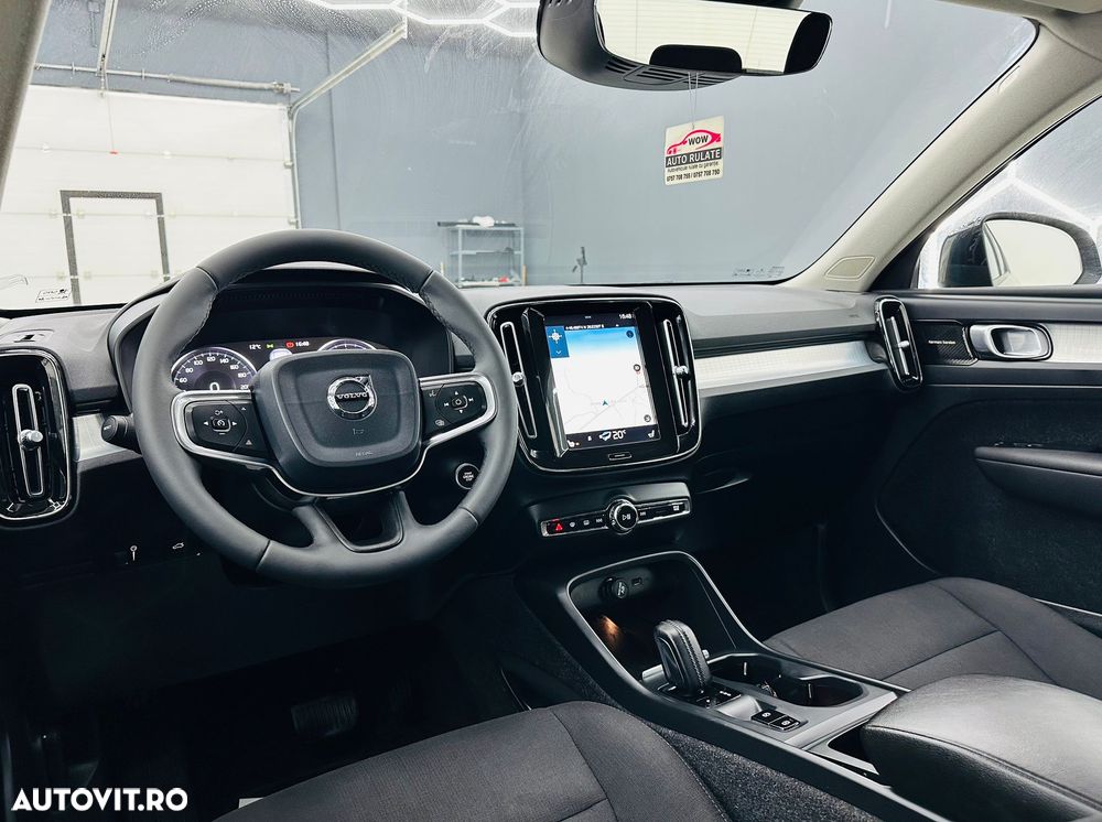 Volvo XC 40 T3 Geartronic Momentum Pro - 19