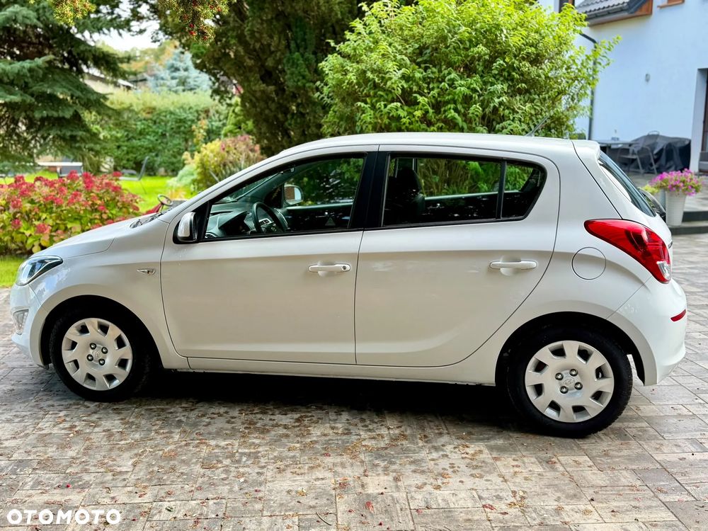 Hyundai i20 - 25