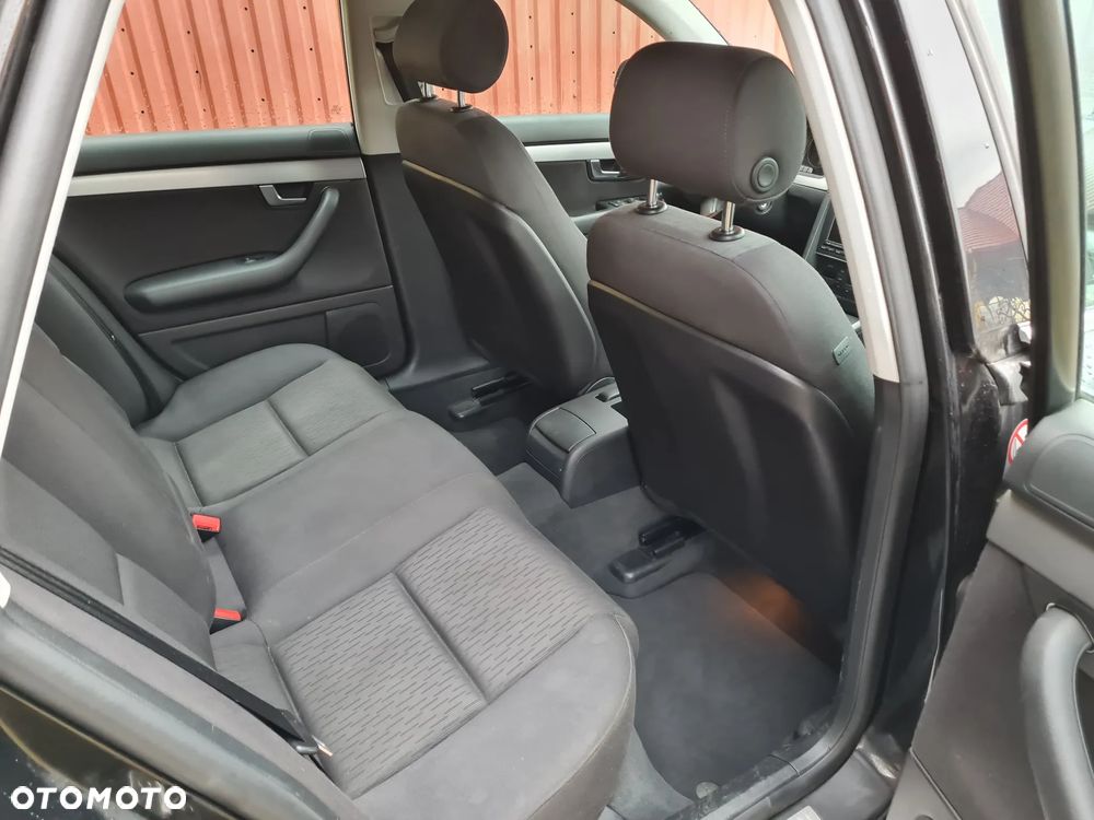 Audi A4 Avant 2.0 T FSI - 9