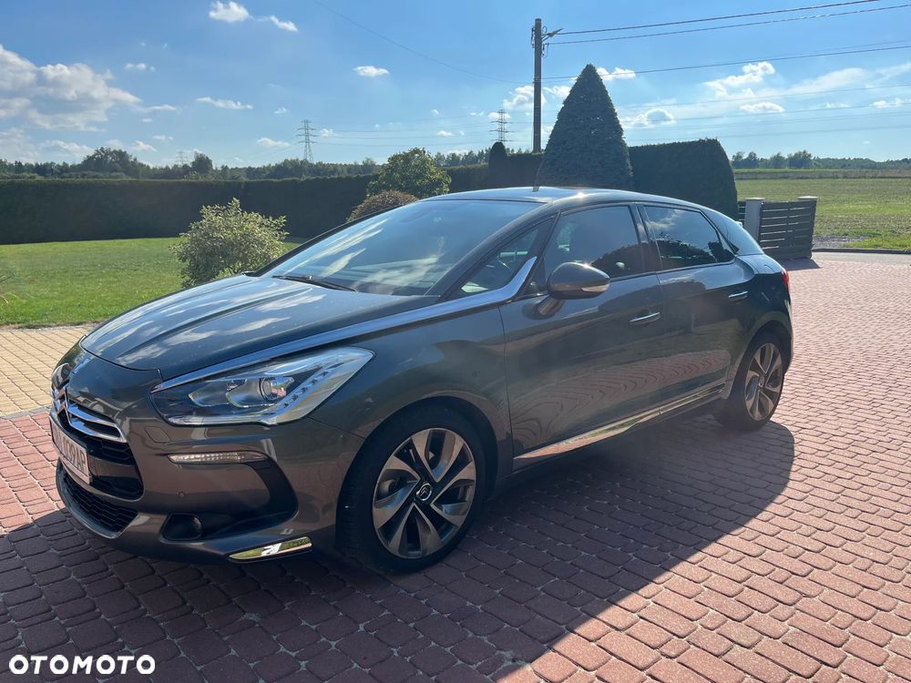Citroën DS5 1.6 THP SoChic - 3