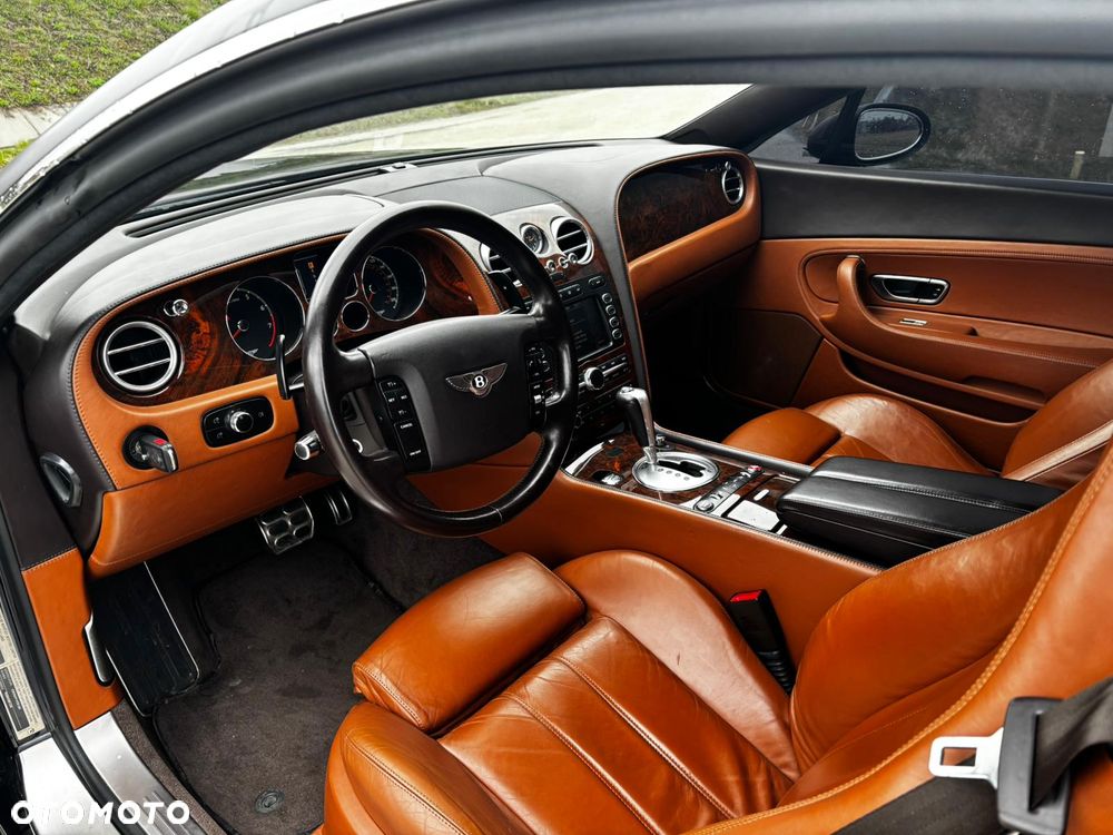 Bentley Continental GT - 16
