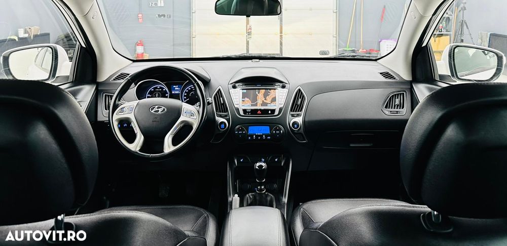 Hyundai ix35 1.7 CRDI 2WD blue Finale Gold - 6