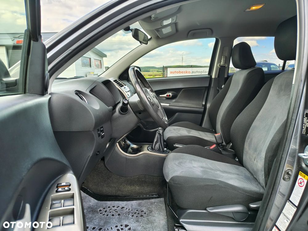 Toyota Urban Cruiser 1.4 D-4D 4x4 - 13