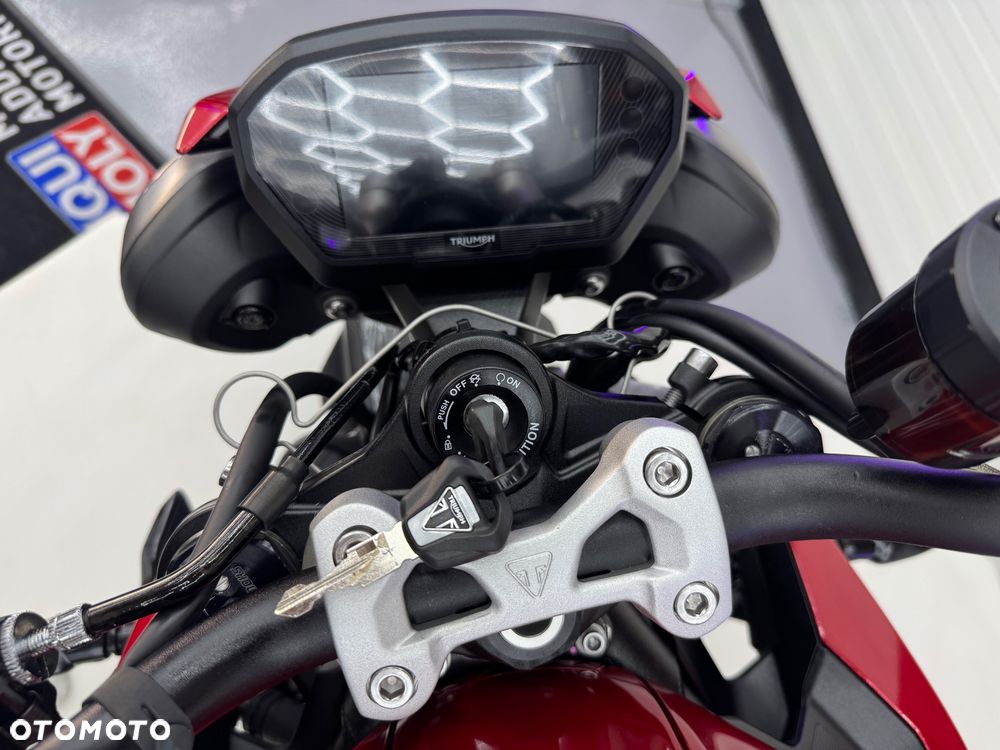 Triumph Street Triple - 39