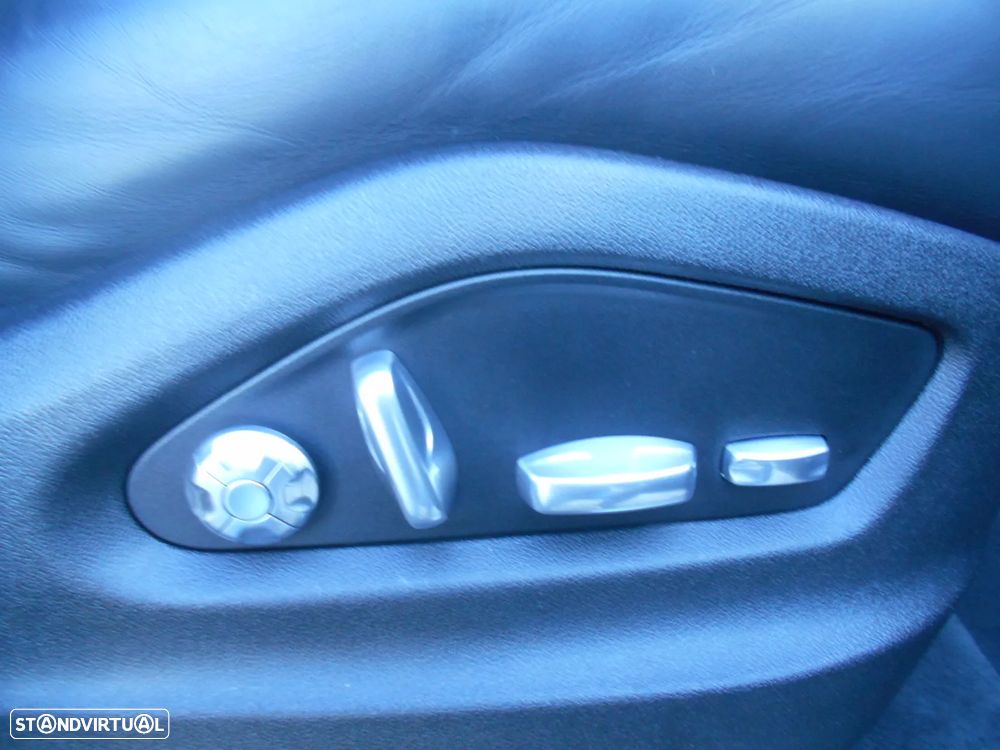 Porsche Cayenne S Platinum Edition - 38