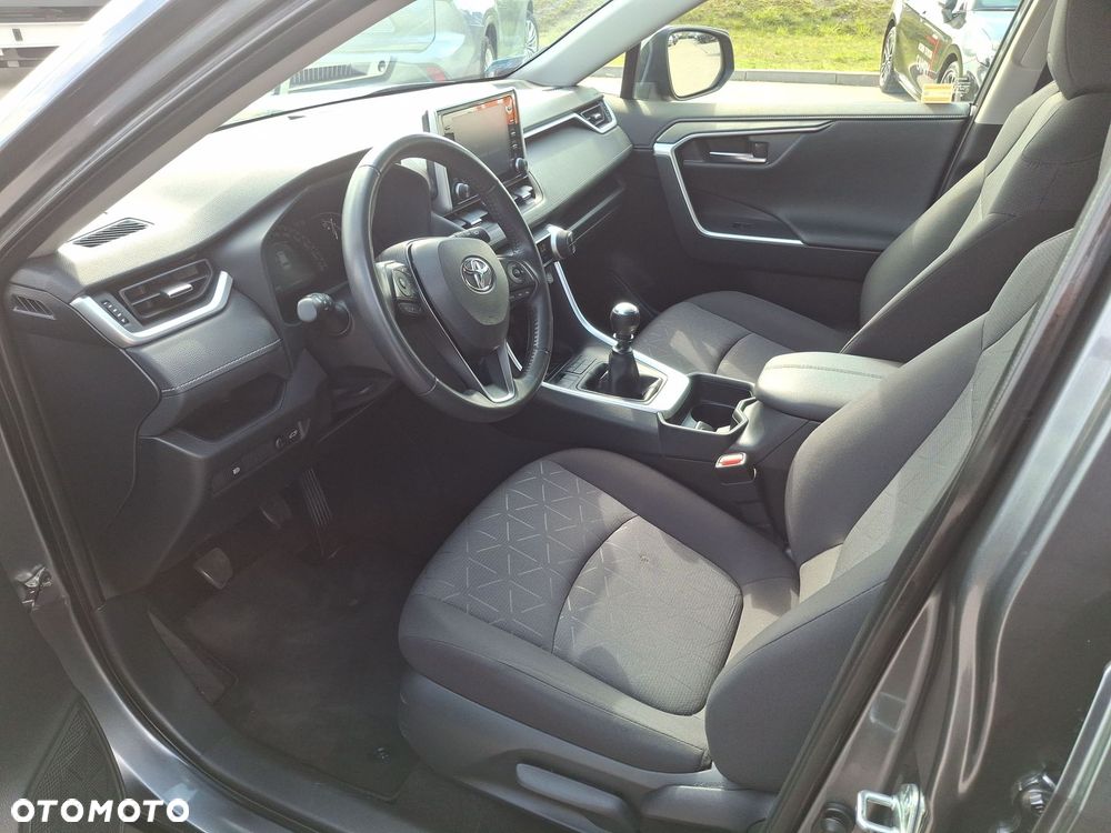 Toyota RAV4 2.0 Comfort 4x2 - 10