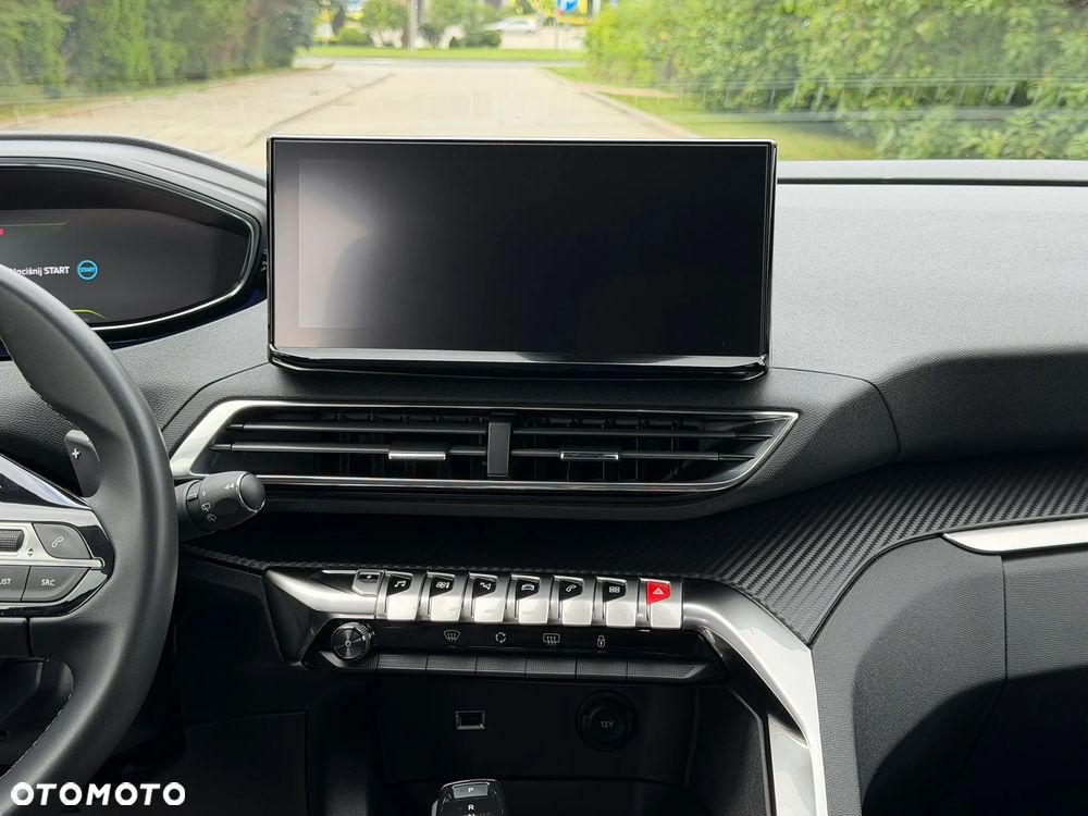 Peugeot 3008 225 e-EAT8 Allure - 26
