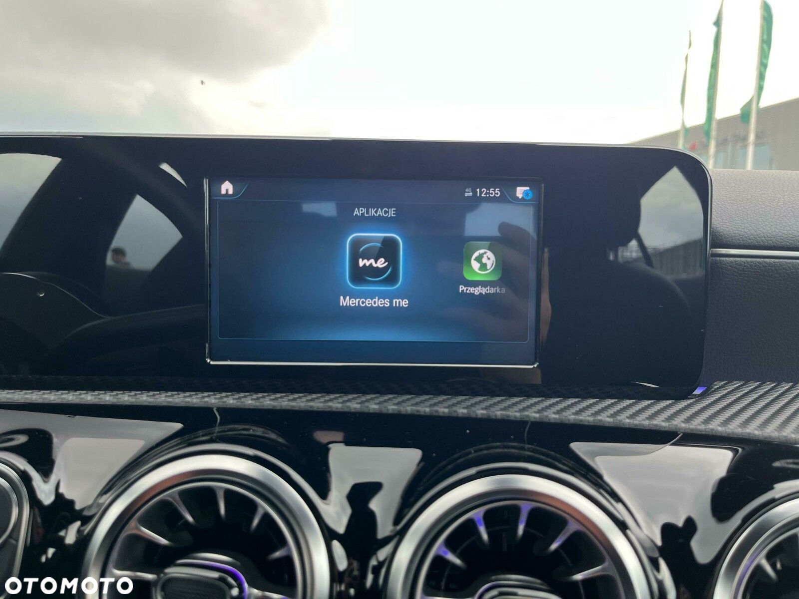 Mercedes-Benz CLA - 32