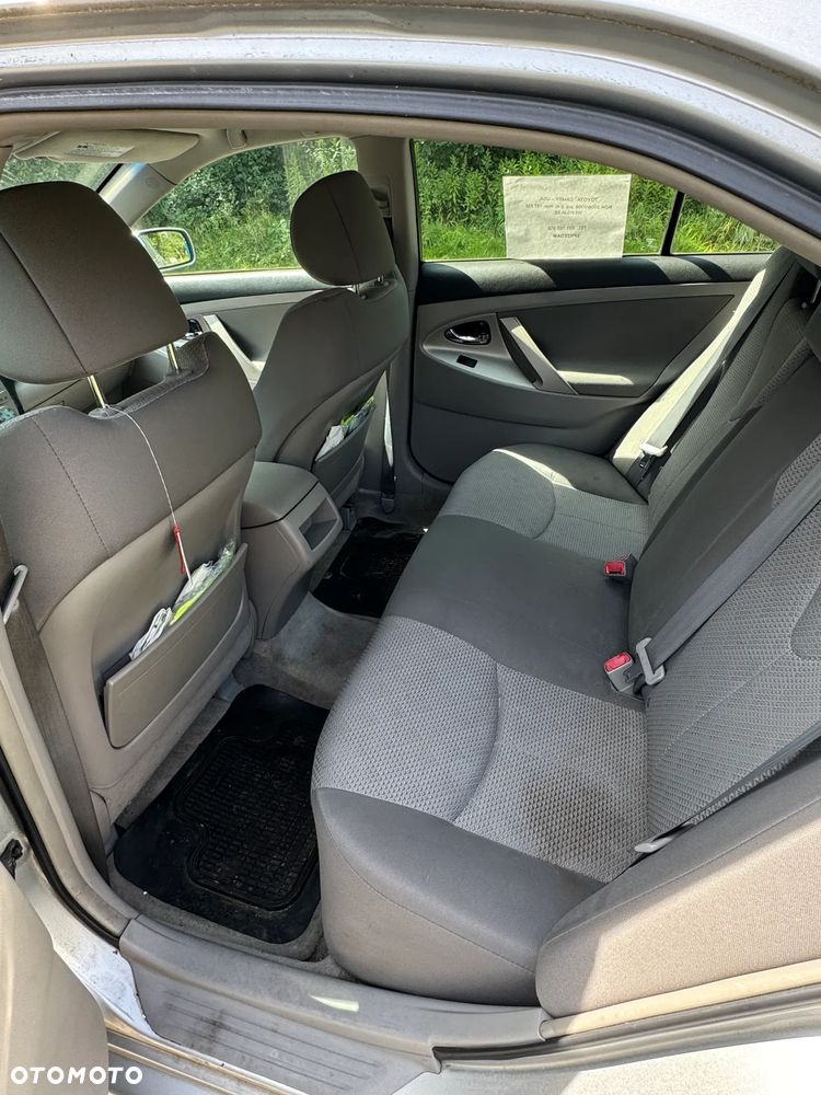 Toyota Camry 2.4 SE - 8