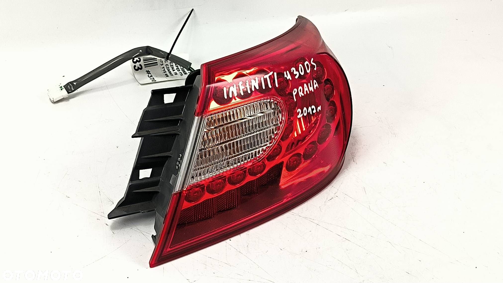 LAMPA PRAWA TYŁ INFINITI M30D - 7