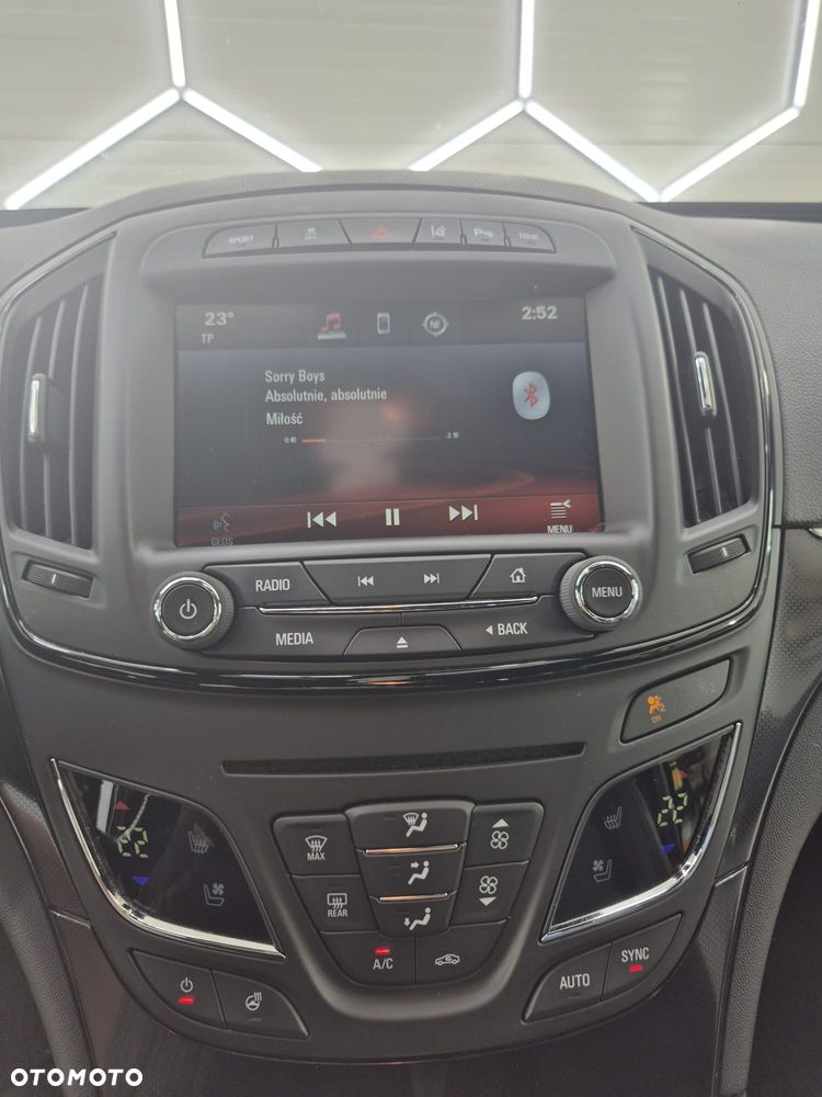 Opel Insignia 2.0 Bi Turbo CDTI 4x4 - 21
