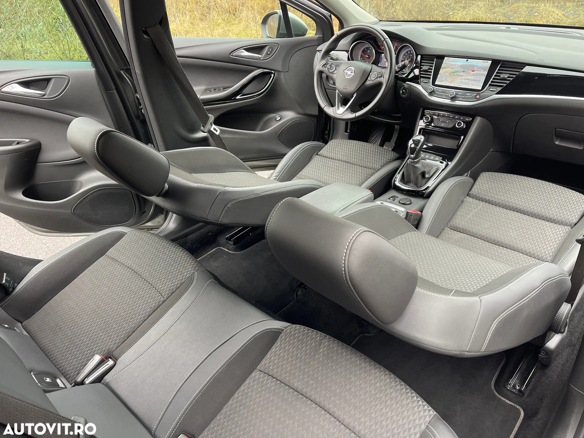 Opel Astra 1.6 D (CDTI) Start/Stop Sports Tourer Business - 8
