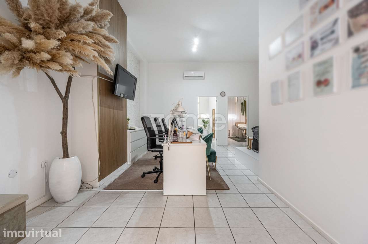 ESPAÇO COMERCIAL VERSÁTIL COM POSSIBILIDADE PARA HABITAÇÃO - Grande imagem: 5/19