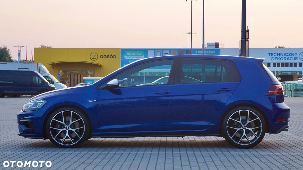 Volkswagen Golf - 3