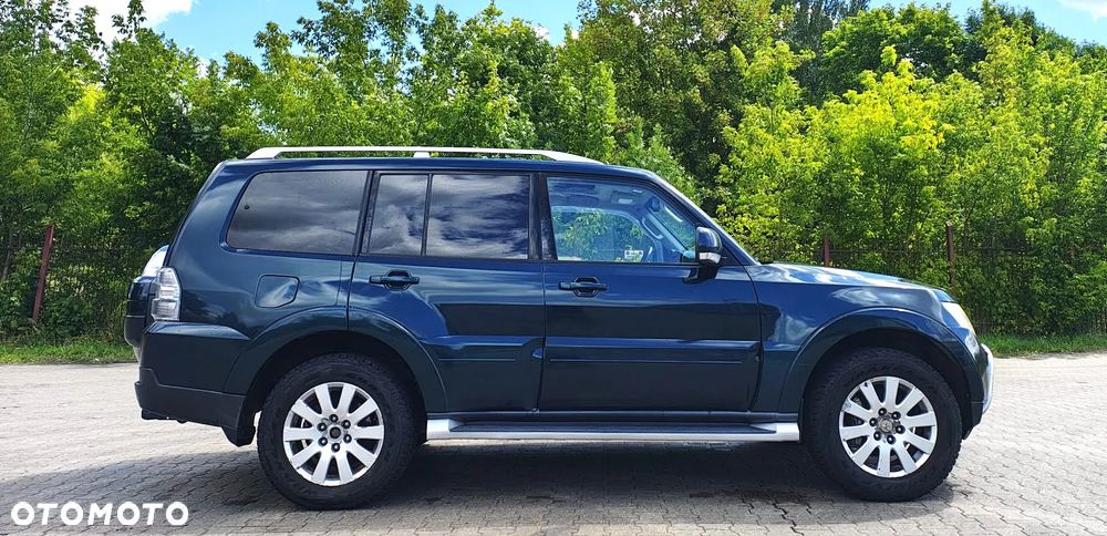Mitsubishi Pajero - 15