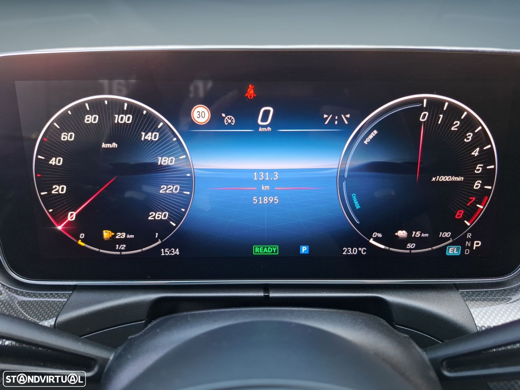 Mercedes-Benz C 300 e AMG Line - 16
